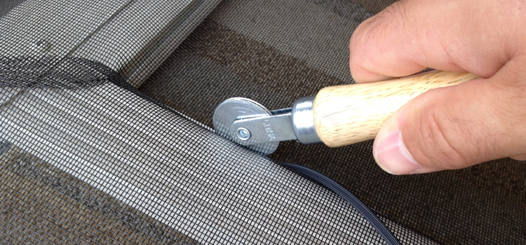 metal screen door repair in Hialeah
